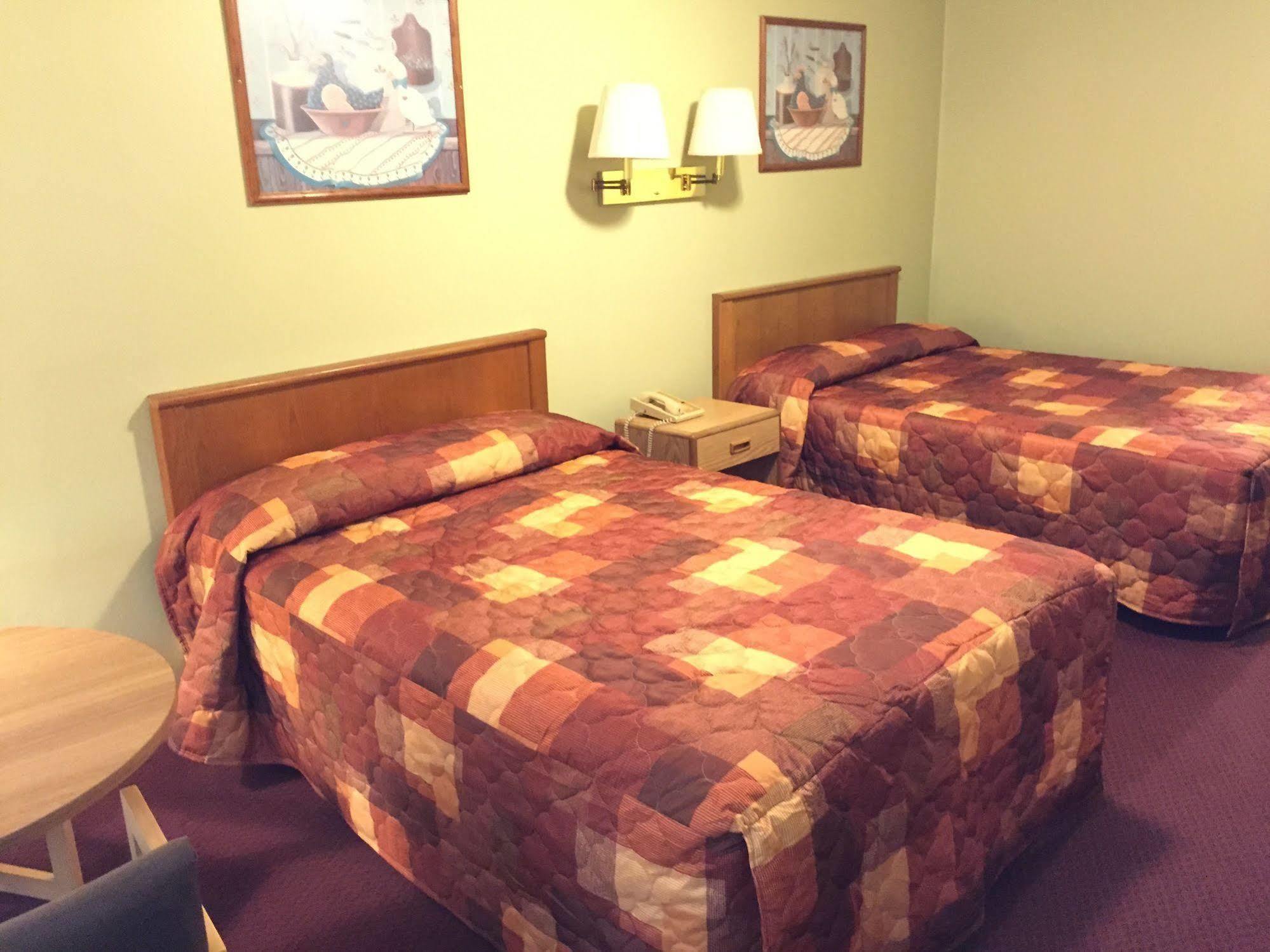 Sebring Inn Luaran gambar