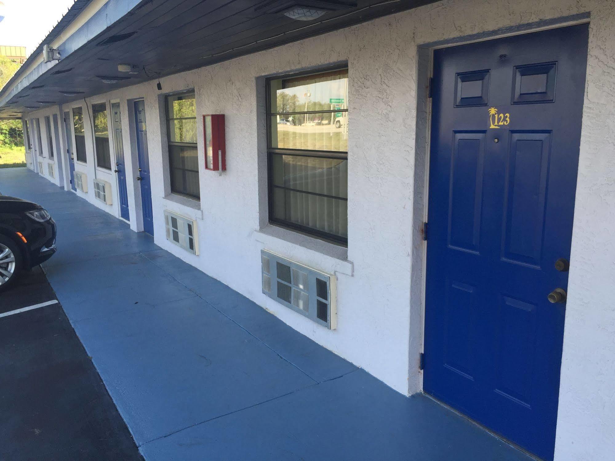 Sebring Inn Luaran gambar